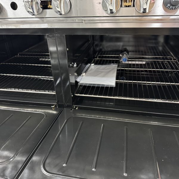 10 Burner Gas Range with (2) Ovens